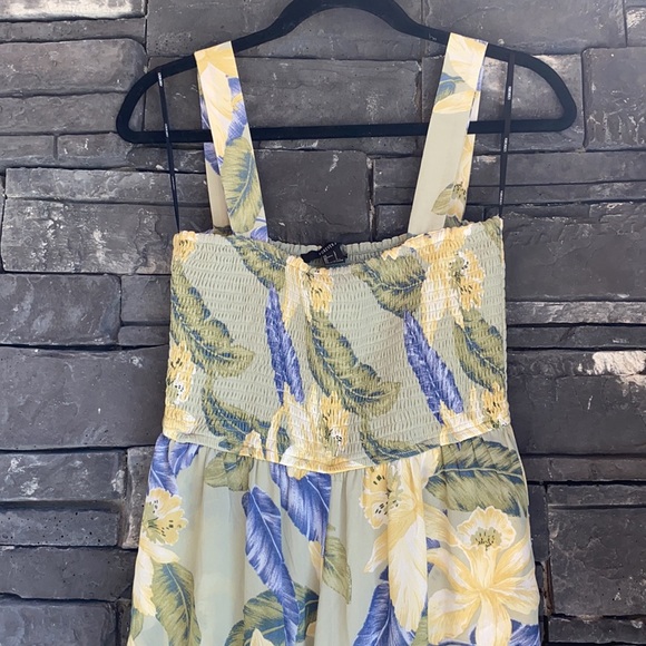 WOMANS FOREVER21 FLORAL SIZE L NWT - Picture 4 of 8